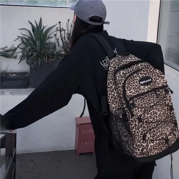 womensadjustablebackpackfashion-webp